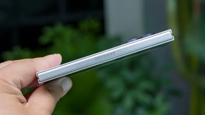 Galaxy Z Fold8 vẫn có độ bền ấn tượng và chất lượng hoàn thiện cao
