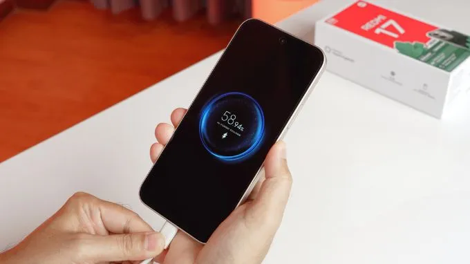 Redmi 17 4G còn hỗ trợ sạc nhanh 45W
