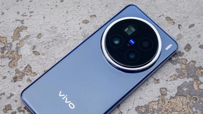 vivo X200 Pro tiếp tục phát huy thế mạnh của hệ thống camera đồng phát triển cùng Zeiss