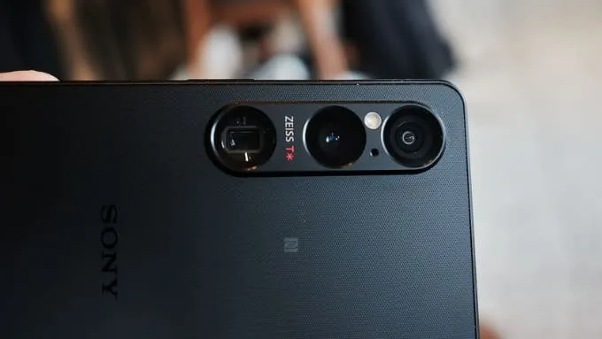 Sở hữu hệ thống camera được đồng phát triển cùng Zeiss, Sony Xperia 1 VI gây ấn tượng với khả năng zoom quang học