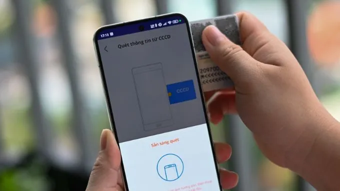 Galaxy A08 không đọc trực tiếp căn cước gắn chip qua NFC