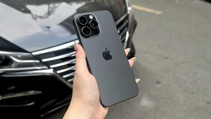 Ưu điểm lớn nhất khiến nhiều người cân nhắc iPhone 15 Pro Max cũ chính là mức giá