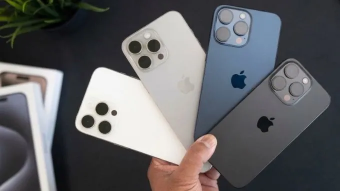 Hình ảnh iPhone 15 Pro Max đầy đủ màu