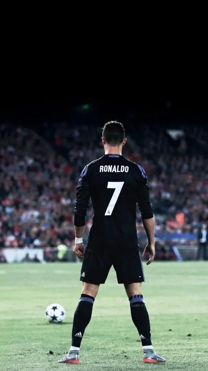Hình nền Ronaldo Real Madrid cho điện thoại