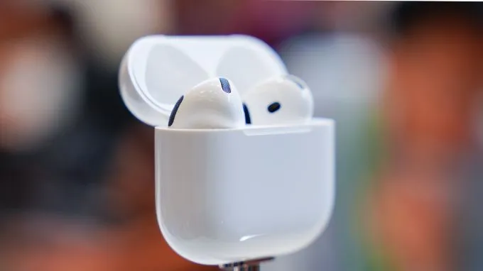 Hộp sạc AirPods 5 có chống nước không?