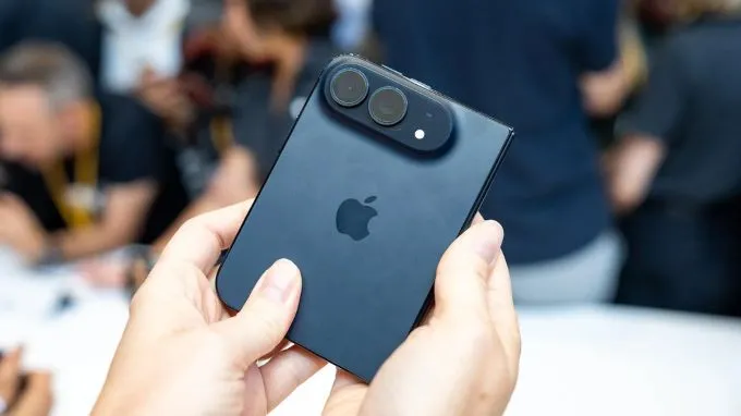 iPhone Duo màu Trời Đêm (Night Sky)