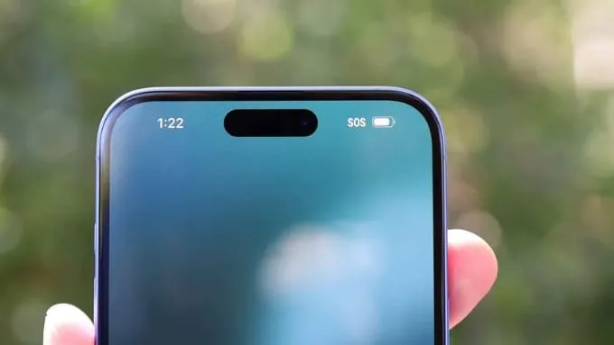 iPhone 16 Plus được trang bị màn hình Super Retina XDR OLED kích thước 6.7 inch