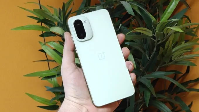 OnePlus 15R hướng đến những người dùng đề cao hiệu năng và trải nghiệm phần mềm tối giản
