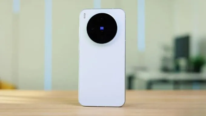 Vivo X300 là lựa chọn thay thế Xiaomi 17T Pro đáng cân nhắc