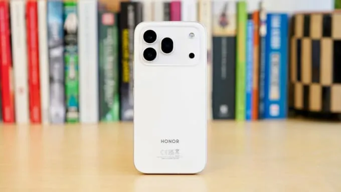 Honor 600 Pro gây ấn tượng nhờ sự đầu tư vào chất lượng hiển thị và hệ thống camera