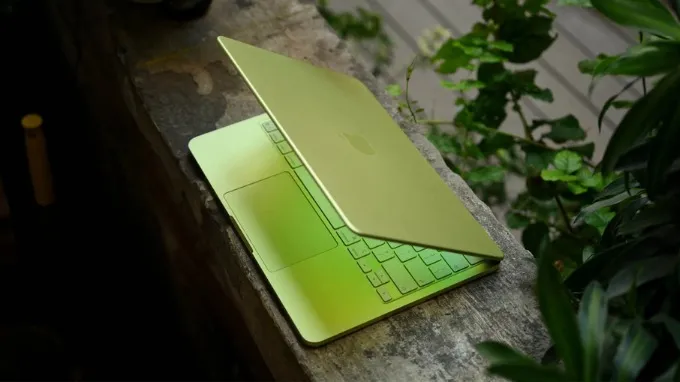 MacBook Neo xử lý trơn tru mọi tác vụ văn phòng từ cơ bản đến nâng cao như soạn thảo tiểu luận