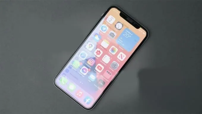 Màn hình bị lưu ảnh (Image Retention) là hiện tượng các điểm ảnh (pixel) vẫn giữ lại dấu vết của hình ảnh tĩnh