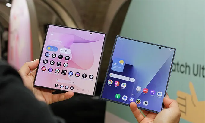 Màn hình Galaxy Z Fold8 Ultra vs Galaxy Z Fold7 có thông số giống hệt nhau
