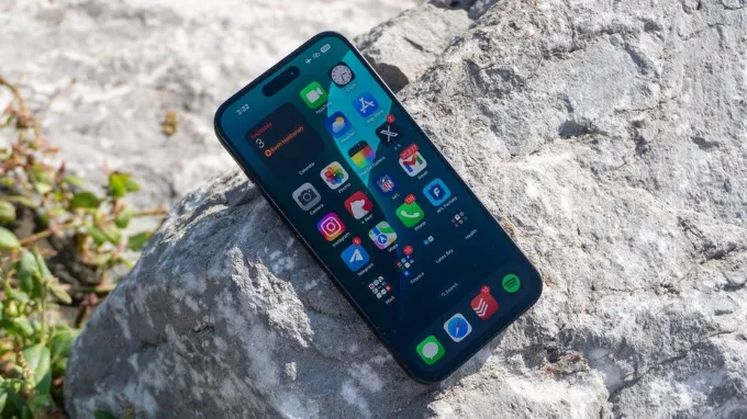 iPhone 16 Plus cũ vẫn là một lựa chọn rất đáng cân nhắc với màn hình lớn