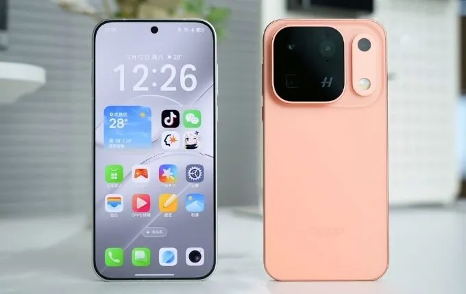 OPPO Find X10 Pro Max được trang bị màn hình LTPO AMOLED kích thước 6.78 inch