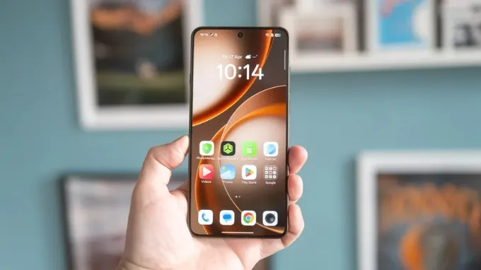 OPPO Find X9 Ultra sở hữu tấm nền LTPO AMOLED 6.82 inch