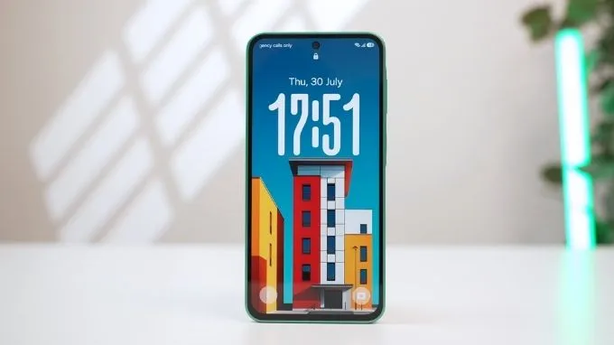 Màn hình Super AMOLED 6.7 inch hiển thị ấn tượng