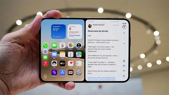Nên mua iPhone Duo hay Galaxy Z Fold 8?