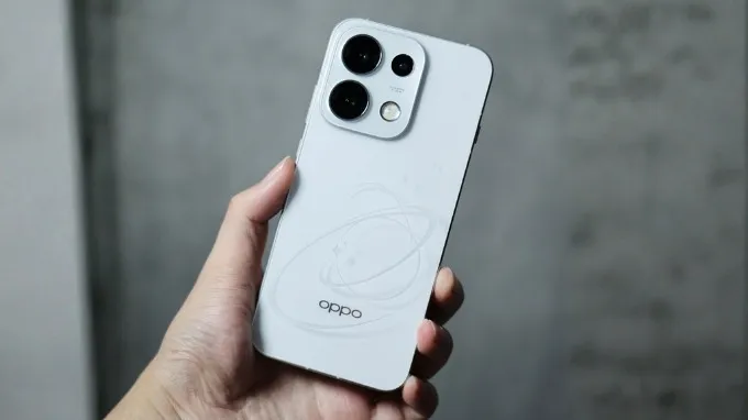 Mua OPPO Reno16 Pro 5G chính hãng, giá tốt tại XTmobile