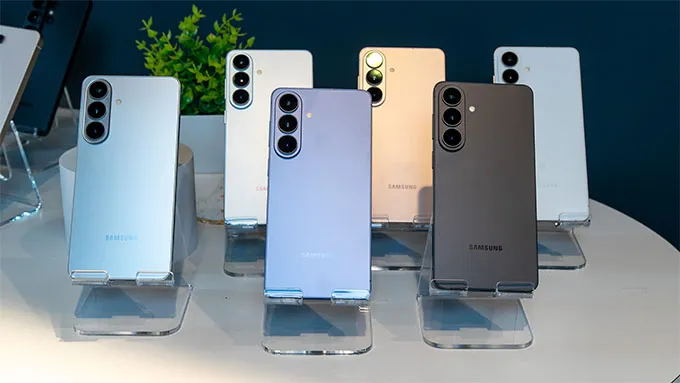 Nên chọn mua Samsung Galaxy S26 hay S26 Plus?