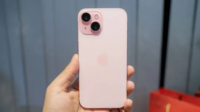 Nên mua iPhone 15 màu nào đẹp nhất
