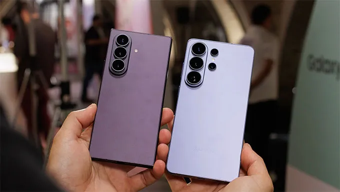 Thiết kế Galaxy Z Fold8 Ultra vs Galaxy S26 Ultra