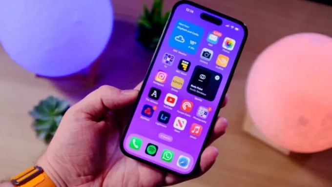 Nguyên nhân khiến màn hình iPhone bị lỗi màu
