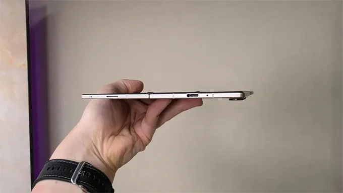 Galaxy Z Fold8 Ultra có pin Silicon-Carbon dung lượng 5.000mAh