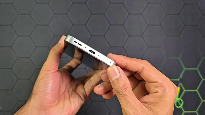 OPPO Reno16 F trang bị viên pin 7.000mAh