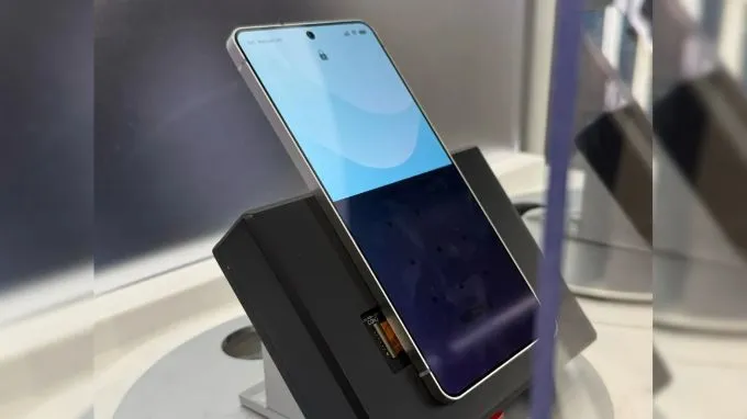 Bảo vệ riêng tư linh hoạt với Privacy Display nâng cấp