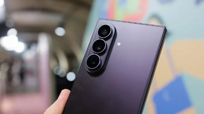 Camera góc siêu rộng được nâng từ 12MP lên 50MP