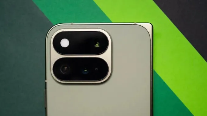 Google lựa chọn hệ thống ba camera với cảm biến chính 48MP