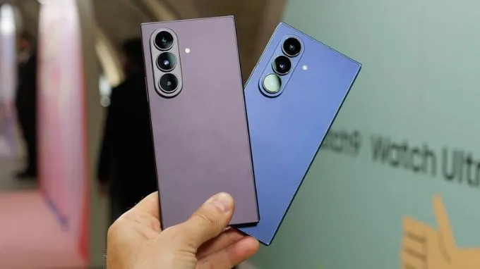 So sánh camera Samsung Galaxy Z Fold8 Ultra và Galaxy Z Fold7