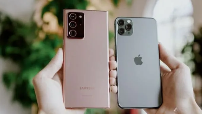 So sánh Galaxy Note 20 Ultra và iPhone 11 Pro Max về thiết kế