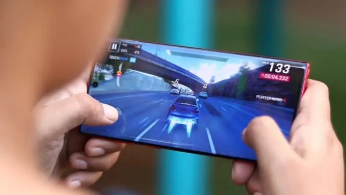 Galaxy Note10 vẫn duy trì hiệu năng ổn định với chip Exynos 9825 hoặc Snapdragon 855