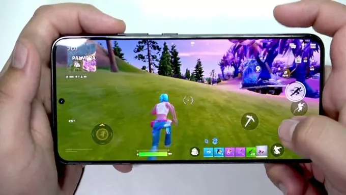 So sánh Samsung S22 Plus và iPhone 13 Pro về hiệu năng