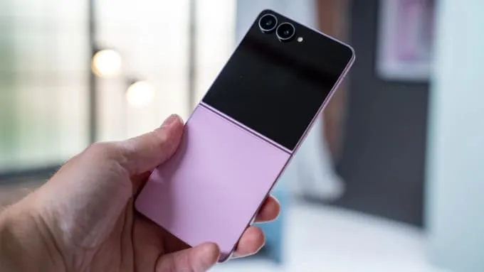 Galaxy Z Flip8 đánh dấu bước tiến đáng kể khi trở thành mẫu Z Flip mỏng nhất
