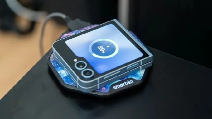 So sánh Galaxy Z Flip8 vs Galaxy Z Flip6 về pin