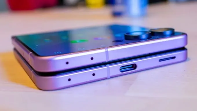 Galaxy Z Flip8 được trang bị viên pin 4.300mAh