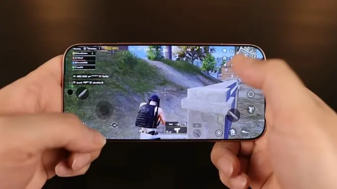 So sánh HONOR 600 vs Samsung Galaxy S25 FE về hiệu năng