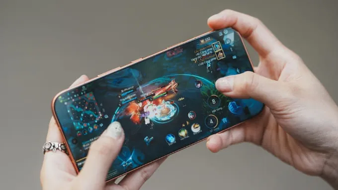 So sánh HONOR 600 vs Xiaomi 17T về hiệu năng