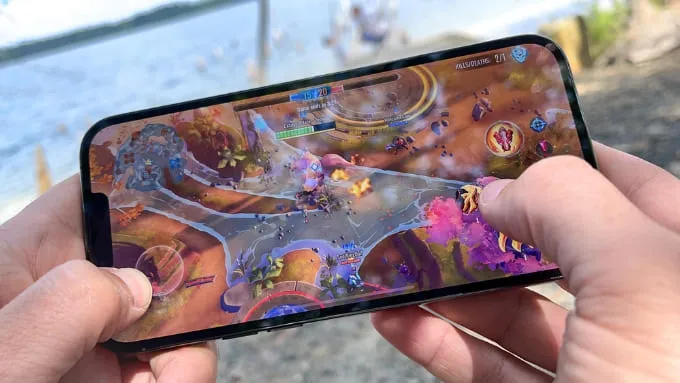 iPhone 13 Pro Max sử dụng A15 Bionic