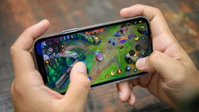 Cả iPhone 13 và iPhone 14 vẫn đáp ứng tốt nhu cầu sử dụng