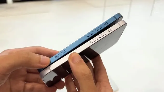 Cả iPhone 13 và iPhone 14 đều đạt chuẩn kháng nước, kháng bụi IP68