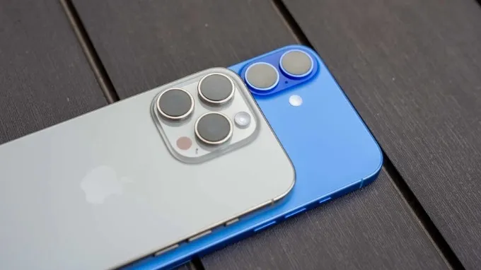 iPhone 16 Plus thiếu đi camera tele như trên 16 Pro