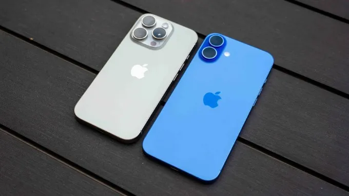 So sánh iPhone 16 Plus và iPhone 16 Pro về thiết kế