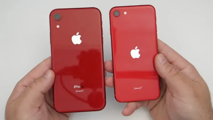 So sánh iPhone SE 2020 vs iPhone XR về thiết kế