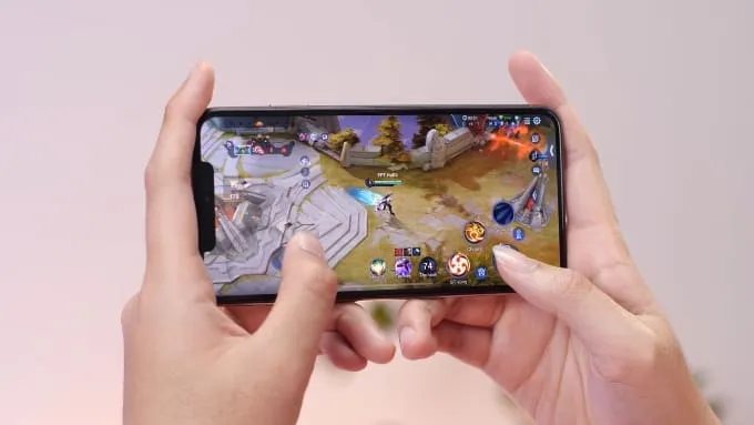 iPhone XS Max sử dụng chip A12 Bionic