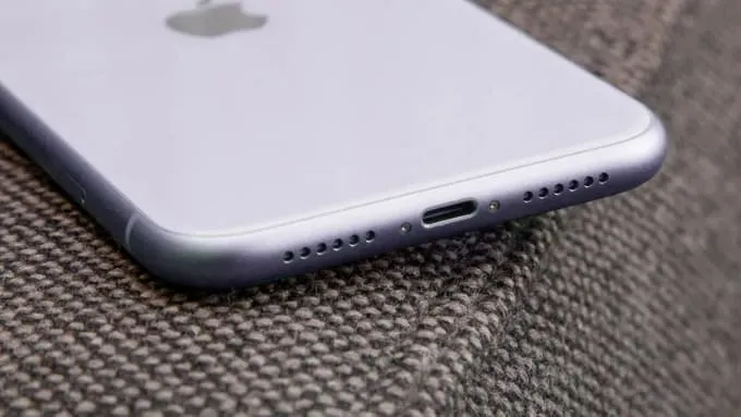 So sánh iPhone Xs Max và iPhone 11 về pin