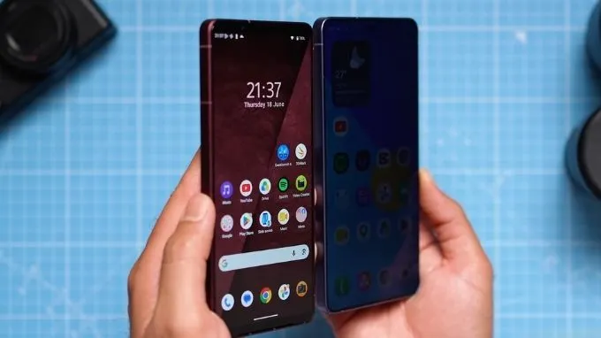 Một lợi thế đáng kể khác của Samsung là Privacy Display